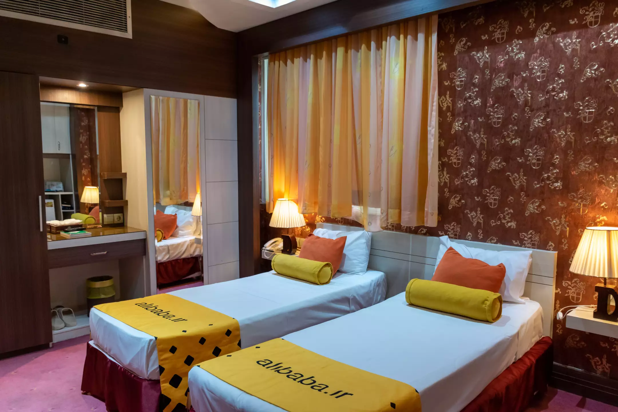 Alibaba https://cdn.alibaba.ir/ostorage/hotel-accommodation-images/69ca558e347d52b68c6acac6_هتل دیپلمات-اتاق دو تخت .webp